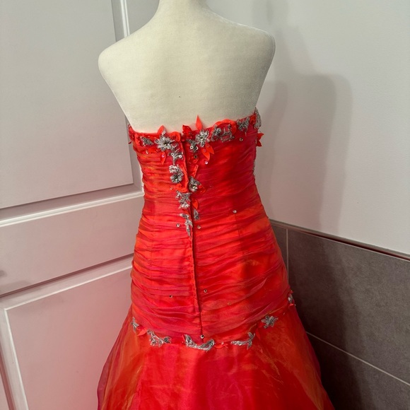 Tony Bowls Le Gala Floral Beaded Strapless Prom Pageant Ball Gown - Picture 5 of 16